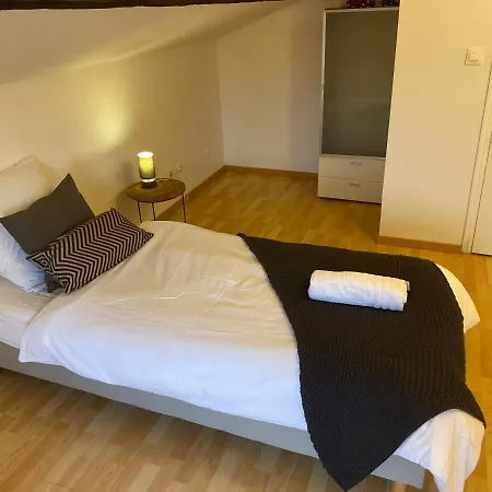 65m2, 3 Chambres, Proxi Commerces, A