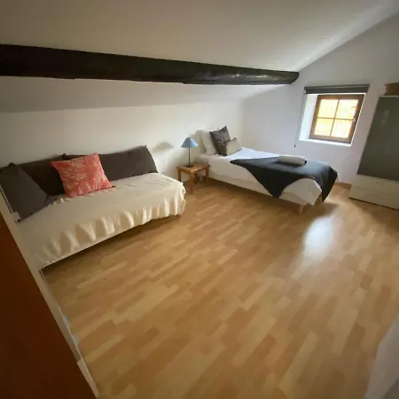 65m2, 3 Chambres, Proxi Commerces, A *