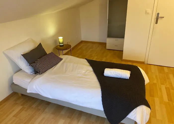 65m2, 3 Chambres, Proxi Commerces, A