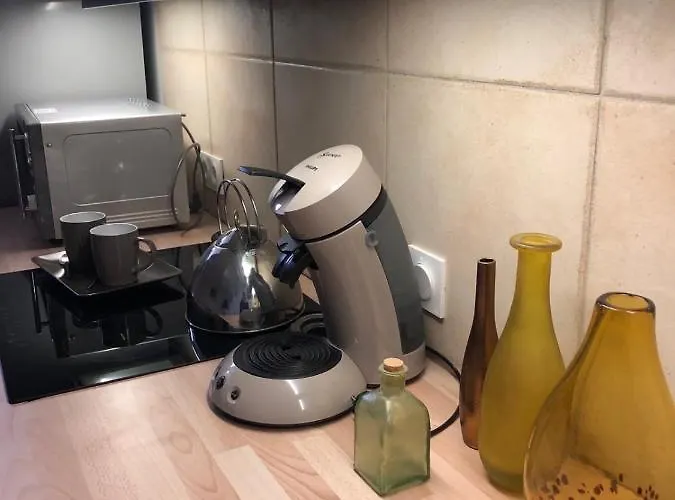 65m2, 3 Chambres, Proxi Commerces, A