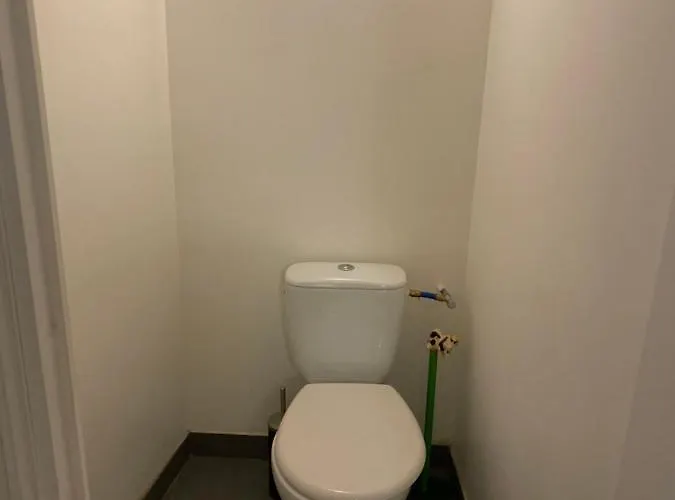 65m2, 3 Chambres, Proxi Commerces, A